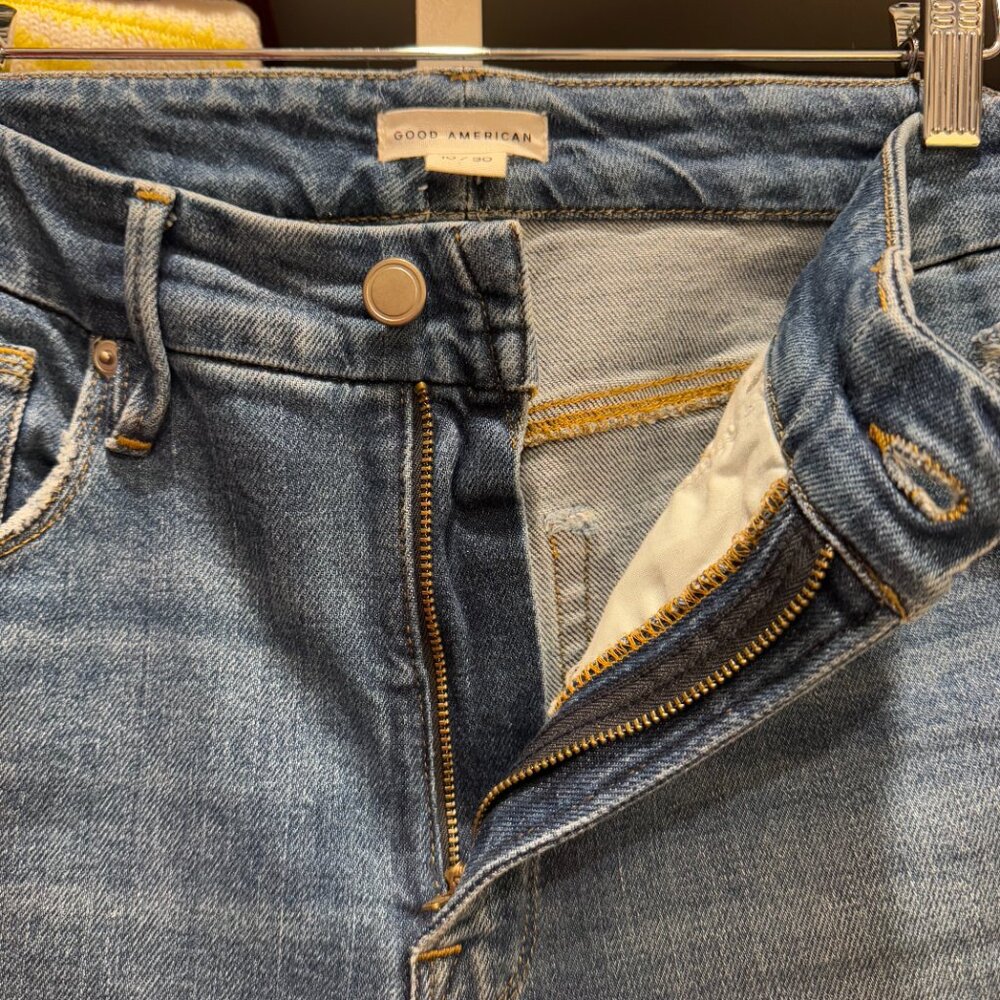 Good American Women's Good Curve Straight-Leg Jeans - Picture 8 of 10